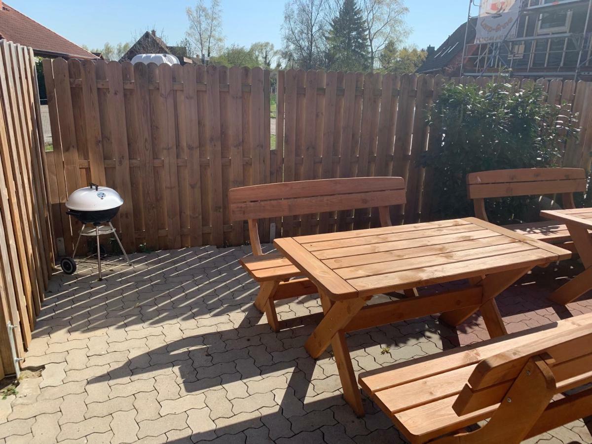 Op'n Dörp Apartments Barsbek Buitenkant foto