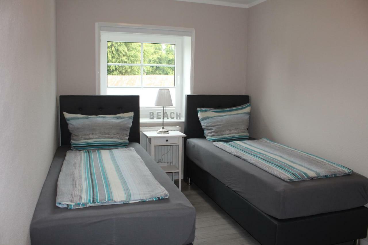 Op'n Dörp Apartments Barsbek Buitenkant foto